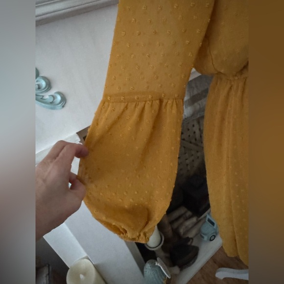 Bailey’s Blossoms mustard color polka dot sheer/bubble sleeve dress Size M - Picture 4 of 5